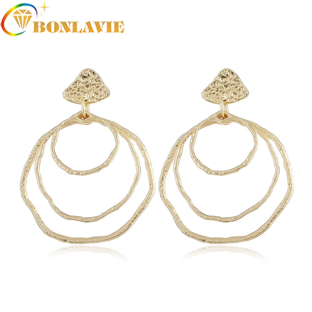 Newest Geometric Irregular Round Pendant Alloy Earrings European American Fashion Generous Earrings Female Trendy Simple Jewelry
Newest Geometric Irregular Round Pendant Alloy Earrings European American Fashion Generous Earrings Female Trendy Simple Jewelry