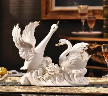 Creative ceramic swan decoration handicraft household modern living room TV cabinet office decoration wedding gift
Creative ceramic swan decoration handicraft household modern living room TV cabinet office decoration wedding gift
