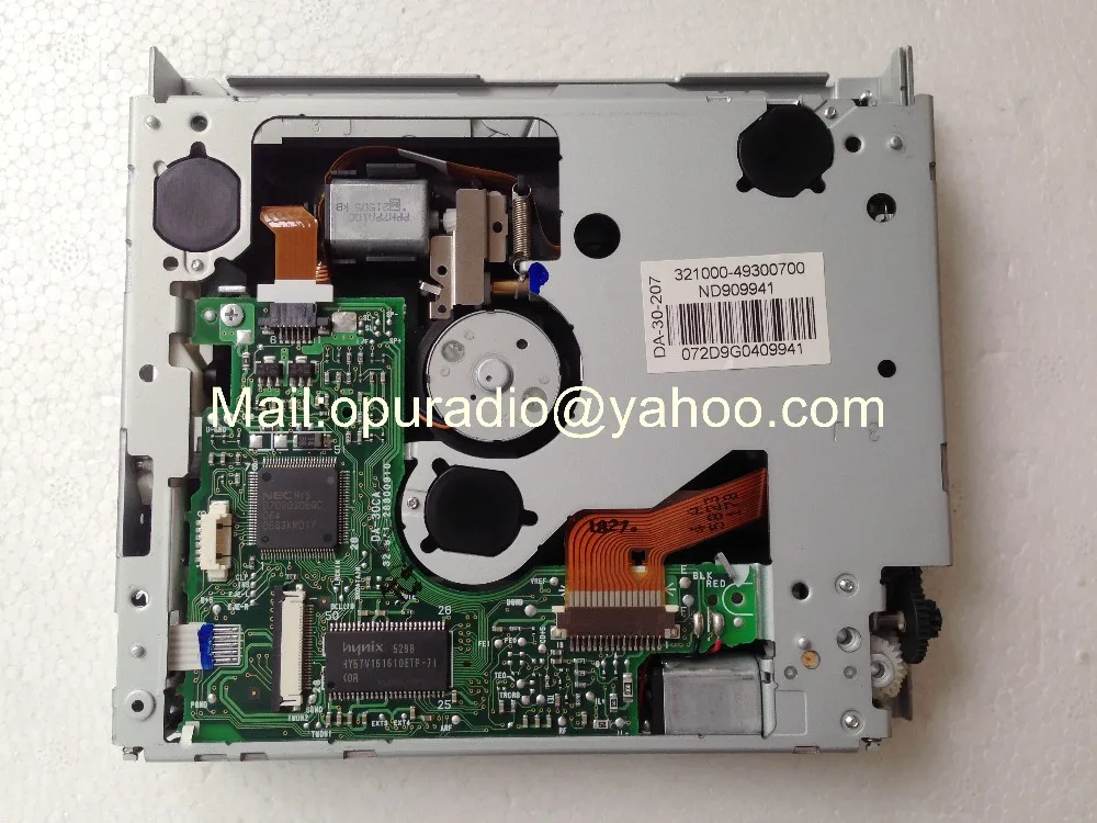 DA-30-207 Fujitsu ten Toyota CD voice navigation (1)