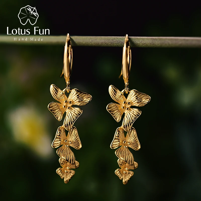 Lotus Fun Real 925 Sterling Silver Natural Original Handmade Fine Jewelry Triple Flowers Fashion Drop Earrings for Women Brincos
Lotus Fun Real 925 Sterling Silver Natural Original Handmade Fine Jewelry Triple Flowers Fashion Drop Earrings for Women Brincos