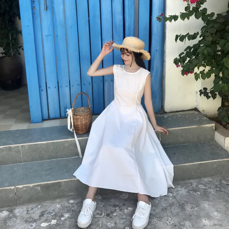 2018 Mori girl summer new women's 2018 sweet high waist was thin and sleeveless long backless retro temperament Dress
2018 Mori girl summer new women's 2018 sweet high waist was thin and sleeveless long backless retro temperament Dress