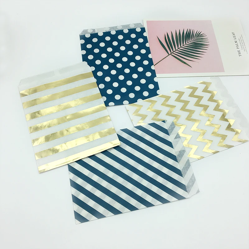 200pcs Colour Block Paper Treat Bags Foil Gold & Black Sweet Bags Candy Bar Paper Sweet Bags Mixed Stripe Chevron Polka Dot
200pcs Colour Block Paper Treat Bags Foil Gold & Black Sweet Bags Candy Bar Paper Sweet Bags Mixed Stripe Chevron Polka Dot