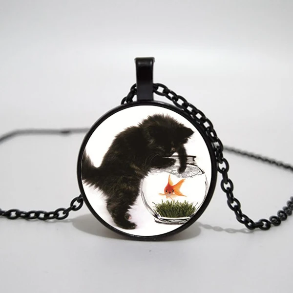 hot sale, cat and fish logo pendant necklace glass dome pendant necklace, men and women wear necklace.
hot sale, cat and fish logo pendant necklace glass dome pendant necklace, men and women wear necklace.