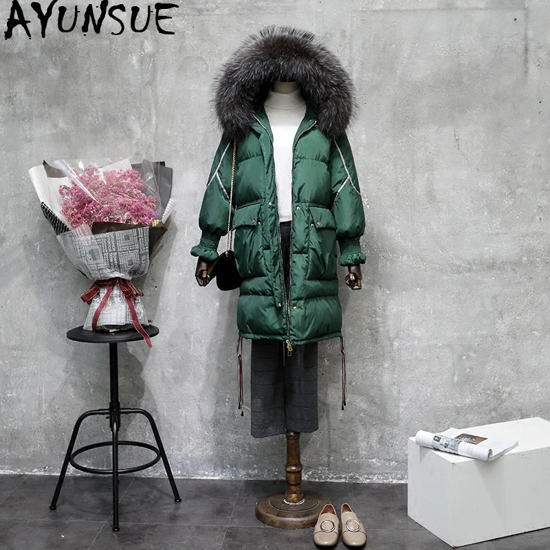 AYUNSUE Winter White Duck Down Jacket Women Hooded Big Racoon Dog Fur Collar 2019 New Thick Coat Parka Camperas Mujer KJ435
AYUNSUE Winter White Duck Down Jacket Women Hooded Big Racoon Dog Fur Collar 2019 New Thick Coat Parka Camperas Mujer KJ435
