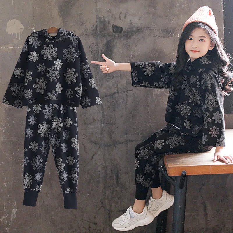 Gray Cloth Printing Two-piece Children's Spring and Autumn Casual Long-sleeved Sportswear
Gray Cloth Printing Two-piece Children's Spring and Autumn Casual Long-sleeved Sportswear