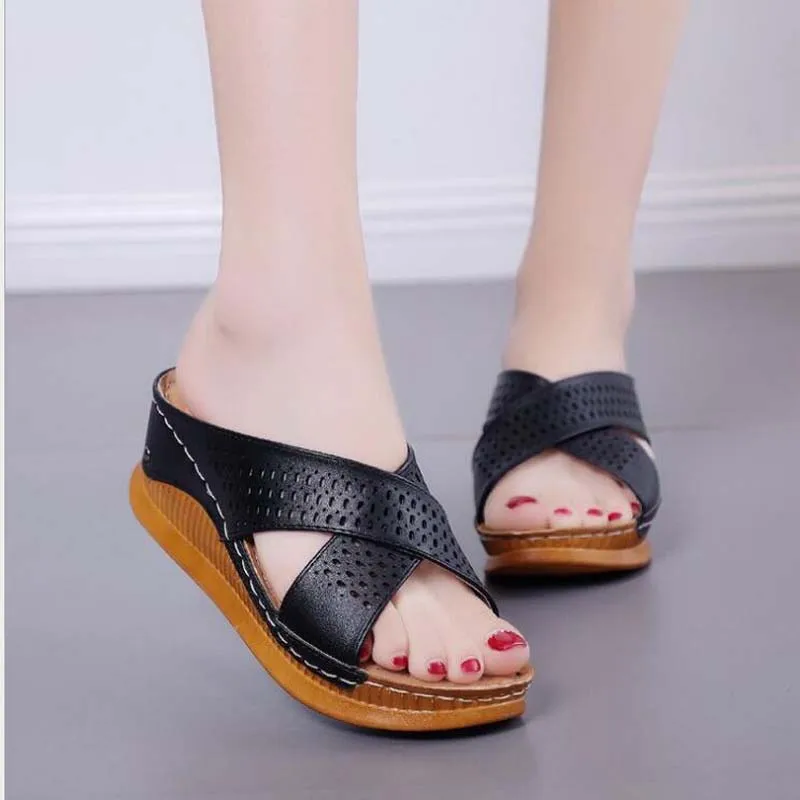 2019 Newest Women Wedge Rome Platform Hollowing Casual Comfortable Summer Women Mother Peep Toe Soft Shoes Size 35-40 
2019 Newest Women Wedge Rome Platform Hollowing Casual Comfortable Summer Women Mother Peep Toe Soft Shoes Size 35-40