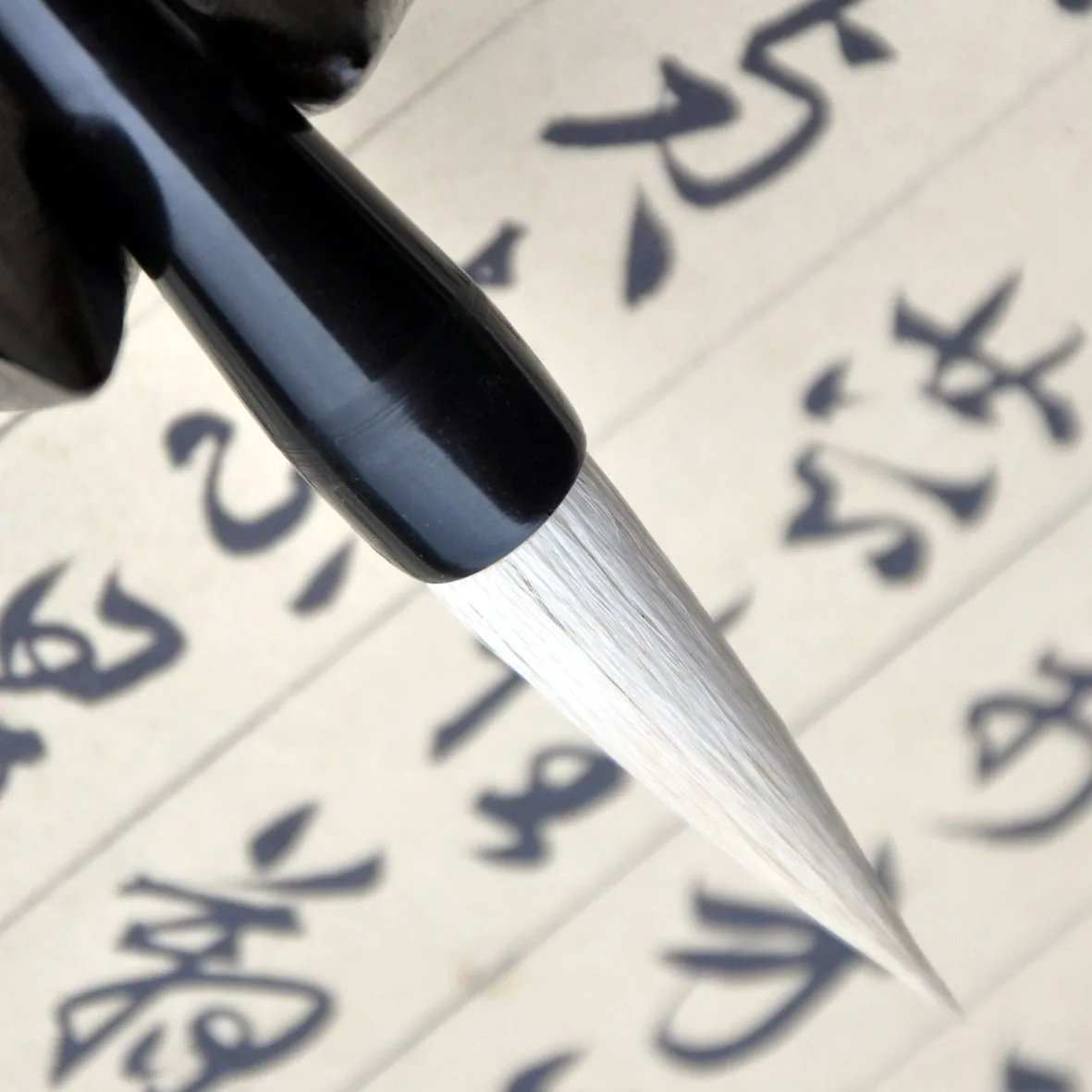 Hot selling RuyangLiu woolen writing brush Chinese time-honored brand brush calligraphy cursive calligraphy script
Hot selling RuyangLiu woolen writing brush Chinese time-honored brand brush calligraphy cursive calligraphy script