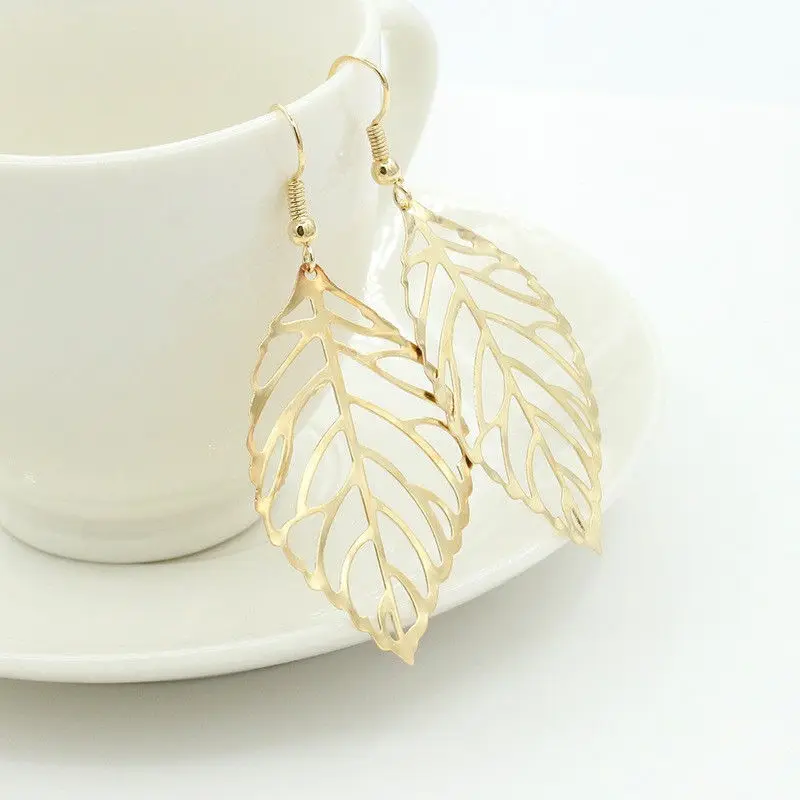 Exquisite Fashion Earring Classical Simple Big Gold Leaf Earrings Woman Elegant Female Earring Indian Jewelry Wholesale e0330
Exquisite Fashion Earring Classical Simple Big Gold Leaf Earrings Woman Elegant Female Earring Indian Jewelry Wholesale e0330