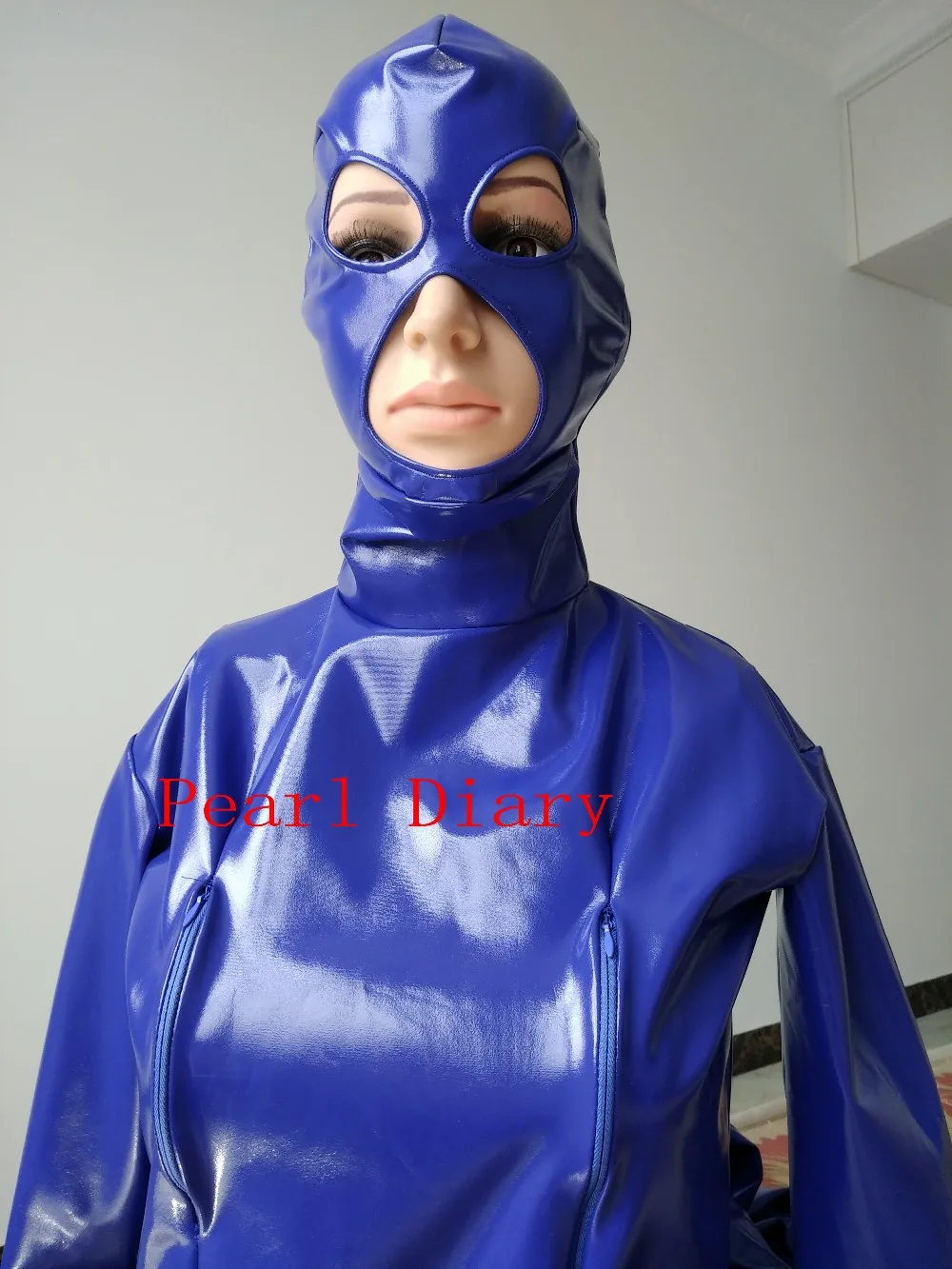 Brand blue colour PVC Faux Leather Latex Wet Look Bodysuit Night Prowler Sexy Catwoman Catsuit Halloween Cosplay
Brand blue colour PVC Faux Leather Latex Wet Look Bodysuit Night Prowler Sexy Catwoman Catsuit Halloween Cosplay