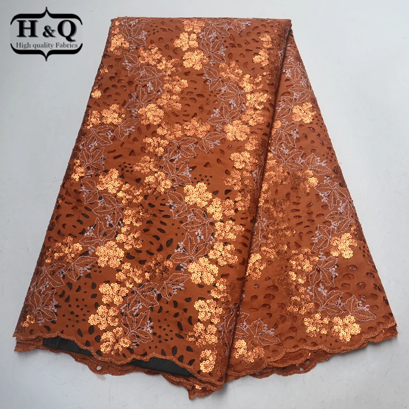Best selling Nigeria Velvet Lace Fabrics High Quality Embroidery With Sequins Beads Hollow Design African Fabric For Dress women
Best selling Nigeria Velvet Lace Fabrics High Quality Embroidery With Sequins Beads Hollow Design African Fabric For Dress women