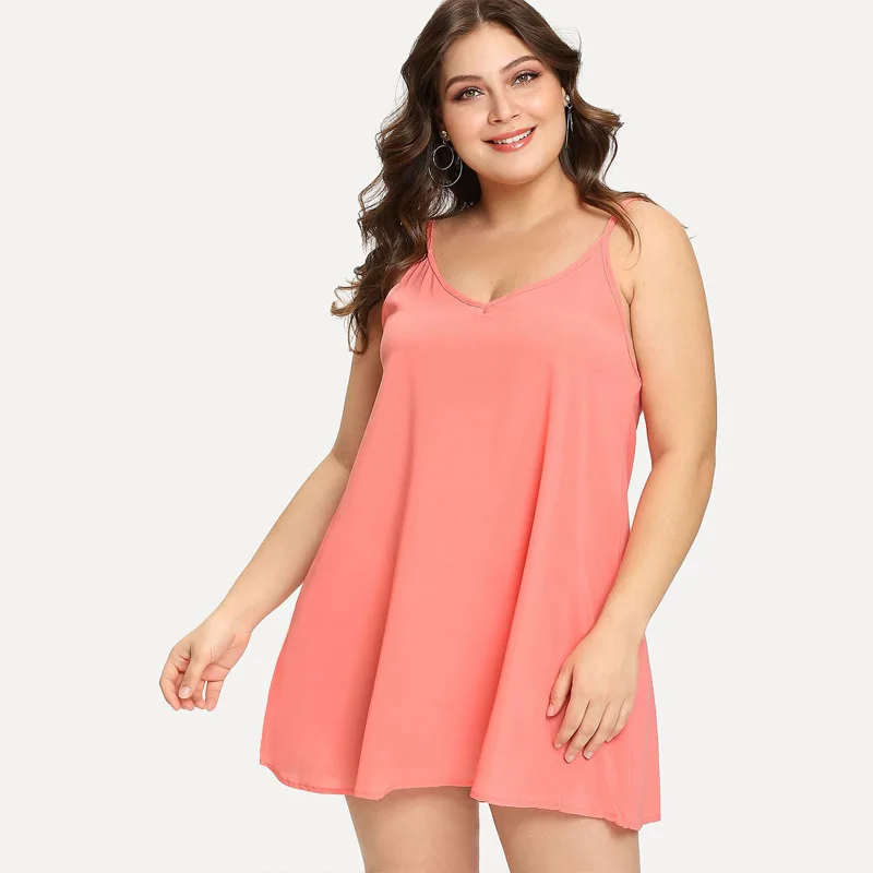 2019 new large size dress women fashion summer dress mini casual V-neck sling solid color dress European and American clothing
2019 new large size dress women fashion summer dress mini casual V-neck sling solid color dress European and American clothing