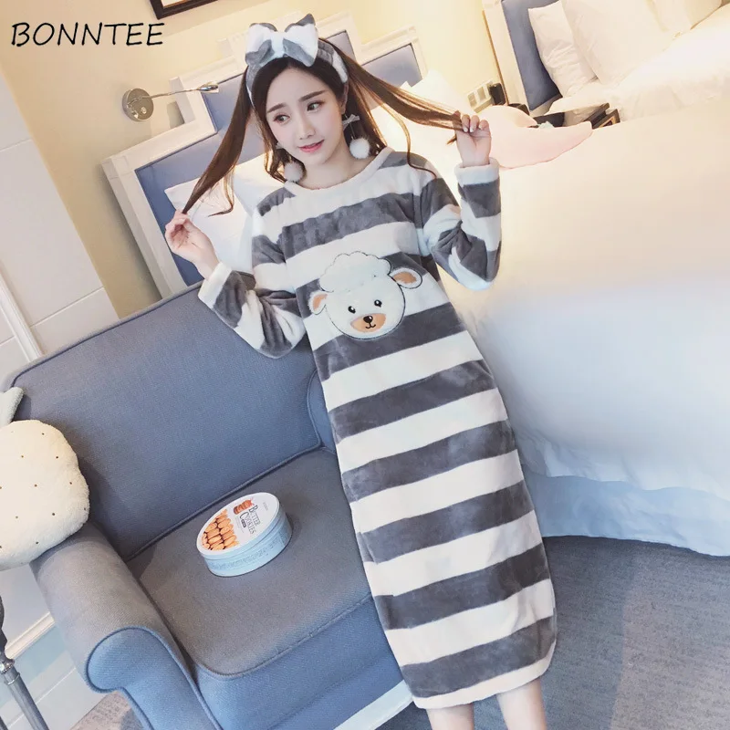 Nightgowns Women Thickening Winter Warm Soft Leisure Trendy Womens Cartoon Printed Lovely Flannel Nightwear Long Sleeve Mid-Calf
Nightgowns Women Thickening Winter Warm Soft Leisure Trendy Womens Cartoon Printed Lovely Flannel Nightwear Long Sleeve Mid-Calf