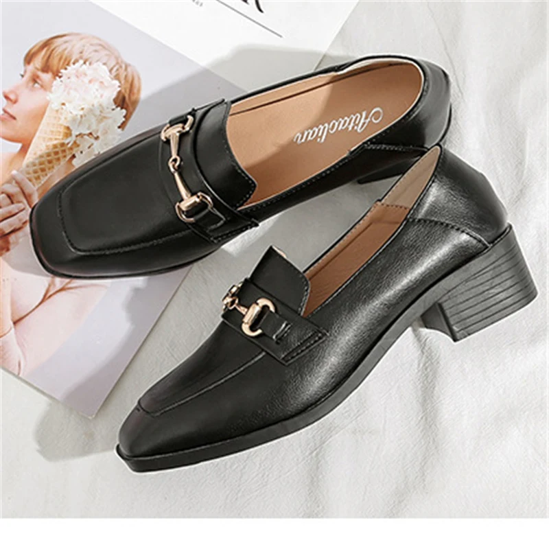 2019 Plus Size 34-41 Women 4cm High Heels Pumps Luxury Design Block Low Heels Lady Fetish Buckle Chunky Brogue Shoes XZT-36
2019 Plus Size 34-41 Women 4cm High Heels Pumps Luxury Design Block Low Heels Lady Fetish Buckle Chunky Brogue Shoes XZT-36