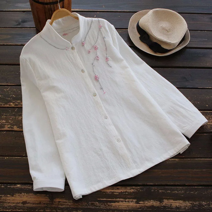 3810 Japan Style women Blouse embroidery Cotton linen Stand collar shirt loose large size spring new handmade crochet Blouse
3810 Japan Style women Blouse embroidery Cotton linen Stand collar shirt loose large size spring new handmade crochet Blouse