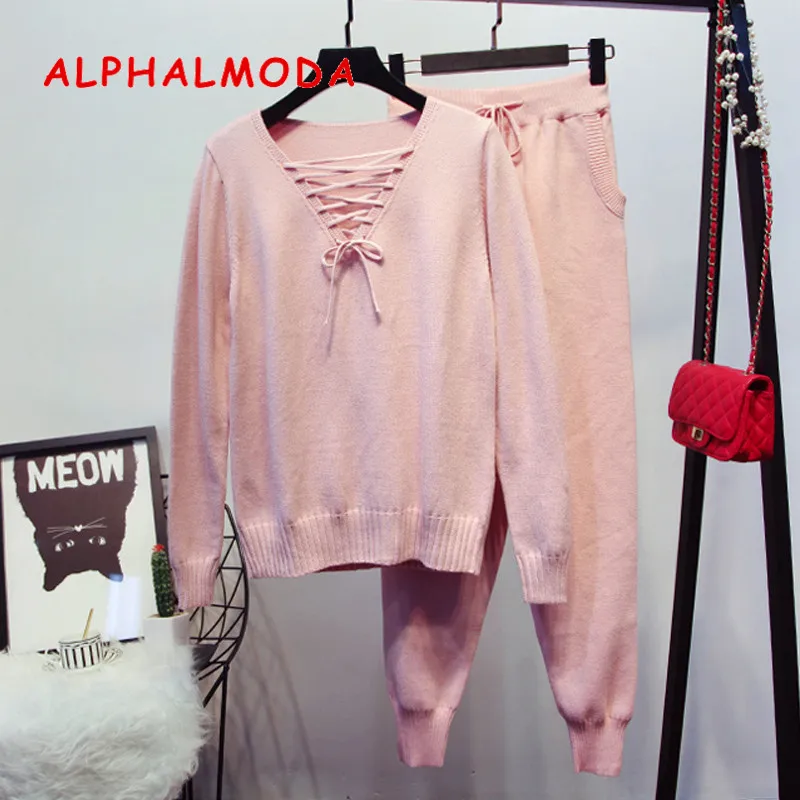 ALPHALMODA 2018 Women Winter Knitted Suits Lacing Up V-collar Long Sleeved Sweater + Knit Pencil Pants Female 2pcs Casual Sets
ALPHALMODA 2018 Women Winter Knitted Suits Lacing Up V-collar Long Sleeved Sweater + Knit Pencil Pants Female 2pcs Casual Sets
