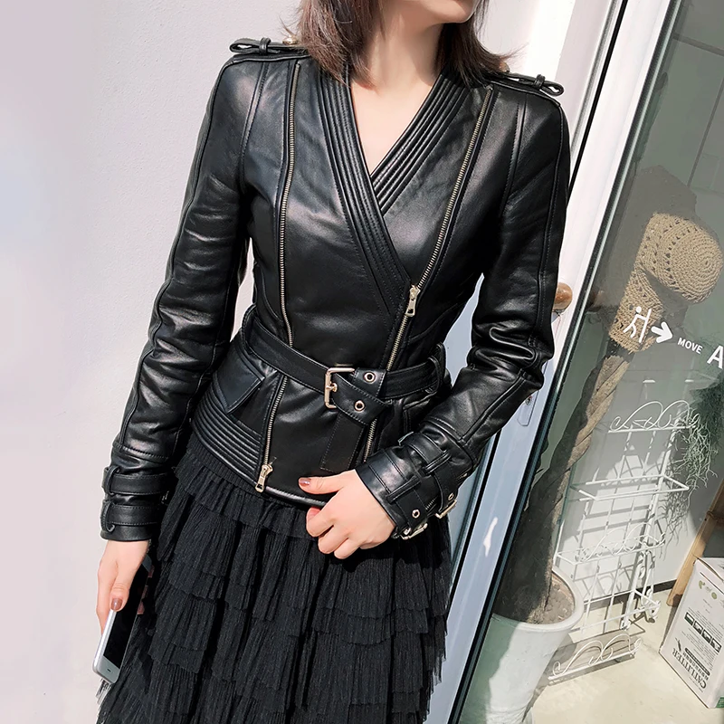 100%Real Sheepskin Genuine Women Coats Sheepskin Genuine Leather Short V-Neck Jacket Motorcycle Leather Clothing
100%Real Sheepskin Genuine Women Coats Sheepskin Genuine Leather Short V-Neck Jacket Motorcycle Leather Clothing