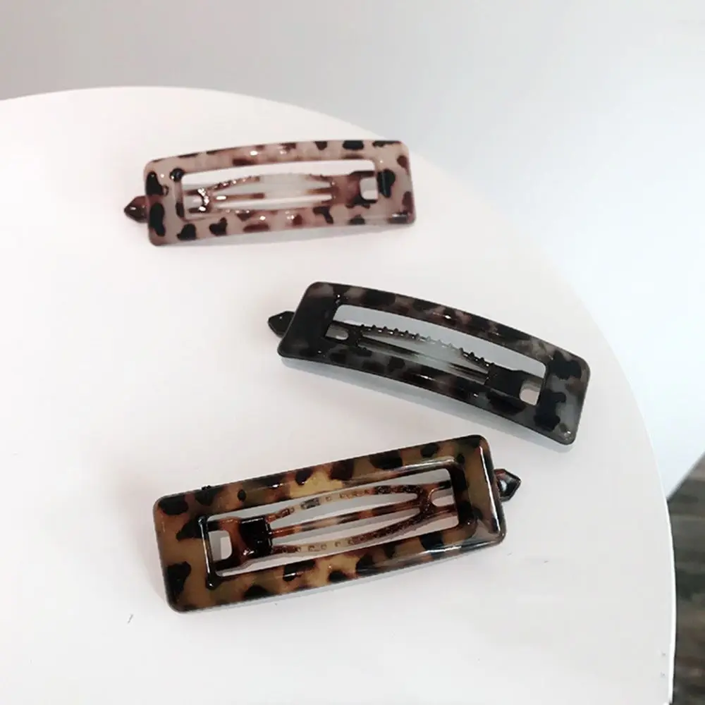 2Pcs/set Women Vintage Leopard Hair Clip Hair Band BB Clip Hairpin Accessories Hair Clip Beauty Styling Tools
2Pcs/set Women Vintage Leopard Hair Clip Hair Band BB Clip Hairpin Accessories Hair Clip Beauty Styling Tools