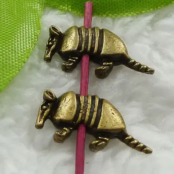 200 pieces antique bronze armadillo spacers 20x10mm #1057
200 pieces antique bronze armadillo spacers 20x10mm #1057