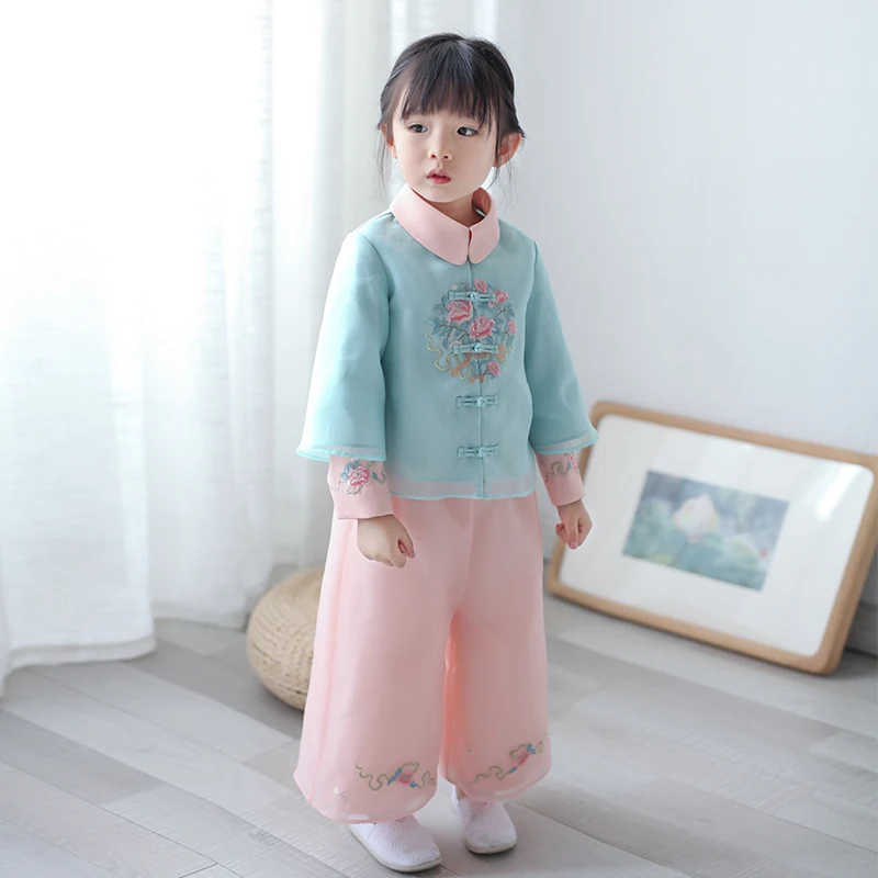 Children's Han Suits and Female Tang Suits Embroidered Ancient Chinese Style Super Fairy Spring and Autumn Fairy Suits
Children's Han Suits and Female Tang Suits Embroidered Ancient Chinese Style Super Fairy Spring and Autumn Fairy Suits