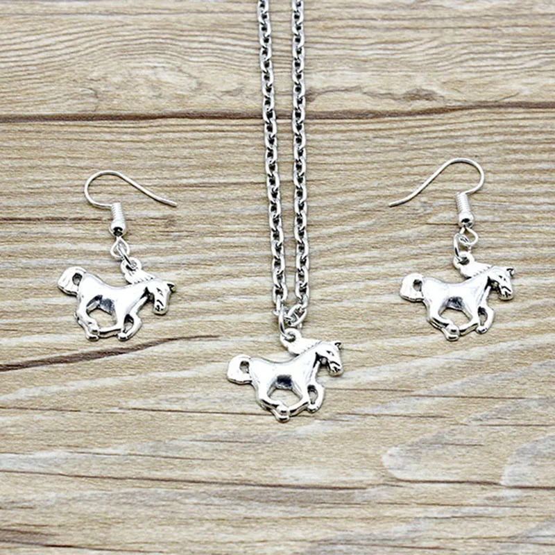 New 2019 Fashion Necklace Earrings Set for Women Lady Festivals Gifts Silver Color Lovely Horse Pendent Jewlry Sets
New 2019 Fashion Necklace Earrings Set for Women Lady Festivals Gifts Silver Color Lovely Horse Pendent Jewlry Sets
