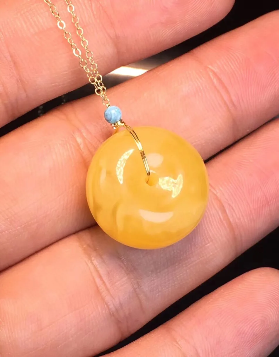 Natural Russia Yellow Amber Necklace Pendant Jewelry For Women Men 19.7x11.1mm Gemstone 14K Gold Chains Crystal Pendant AAAAA
Natural Russia Yellow Amber Necklace Pendant Jewelry For Women Men 19.7x11.1mm Gemstone 14K Gold Chains Crystal Pendant AAAAA