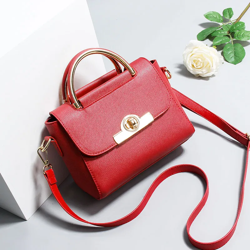 2019 Black White Chain Girls Crossbody Fashion Ladies Small Flap Bag Designer Handbags Women Shoulder Bags A41-94 | Багаж и сумки