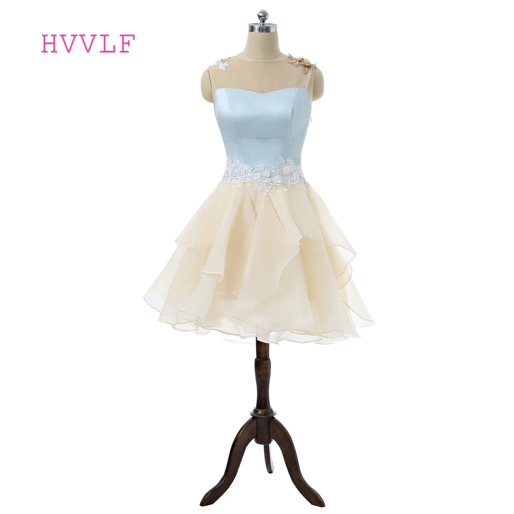 Champagne 2019 Homecoming Dresses A-line Short Mini Tulle Appliques Lace Flowers Beaded Elegant Cocktail Dresses
Champagne 2019 Homecoming Dresses A-line Short Mini Tulle Appliques Lace Flowers Beaded Elegant Cocktail Dresses