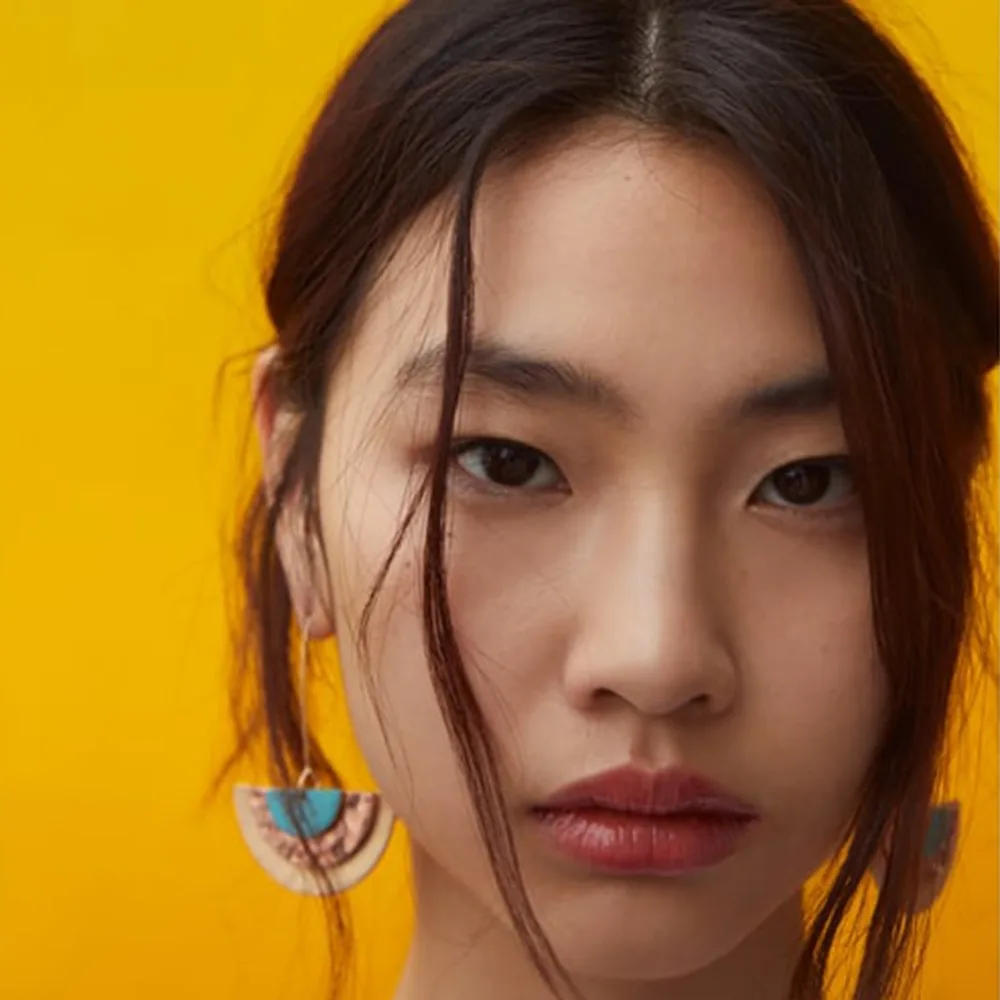 Vedawas ZA Handmade Statement Pendientes Metal Trim Splicing Pendant Earrings for Women Party Gifts Jewelry Accessories xg2619
Vedawas ZA Handmade Statement Pendientes Metal Trim Splicing Pendant Earrings for Women Party Gifts Jewelry Accessories xg2619
