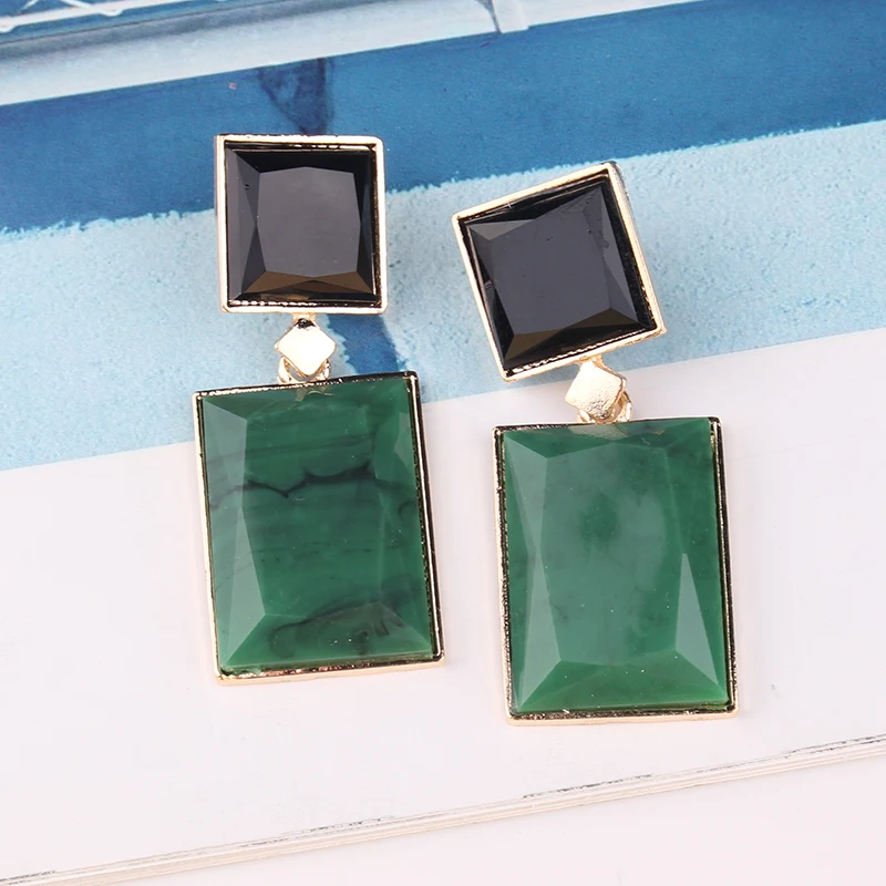 LUBOV 2019 New Design Green Square Resin Drop Earrings For Women Casual Statement Big Earrings Trendy Jewelry Wholesale
LUBOV 2019 New Design Green Square Resin Drop Earrings For Women Casual Statement Big Earrings Trendy Jewelry Wholesale