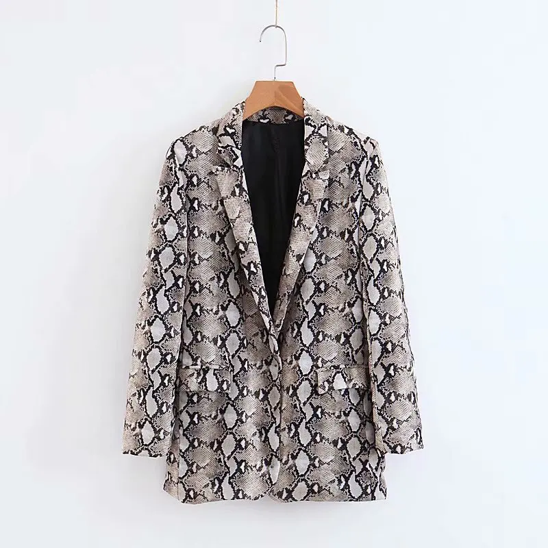 Casual snake print long sleeve blazers and jackets blezer femenina American woman 2019 blazer animal print bleizer femeninos
Casual snake print long sleeve blazers and jackets blezer femenina American woman 2019 blazer animal print bleizer femeninos