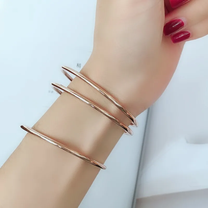 

YUN RUO 2018 New Arrival Smooth Bangle Lover Cuff Rose Gold Color 316 L Titanium Steel Jewelry Woman Never Fade Korean style
