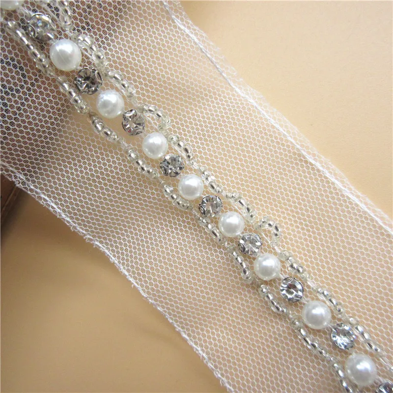1 yard Vintage Diamond Rhinestones Pearl Beaded Embroidered Net Lace Trim Ribbon Fabric Handmade DIY Wedding Dress Sewing Craft
1 yard Vintage Diamond Rhinestones Pearl Beaded Embroidered Net Lace Trim Ribbon Fabric Handmade DIY Wedding Dress Sewing Craft