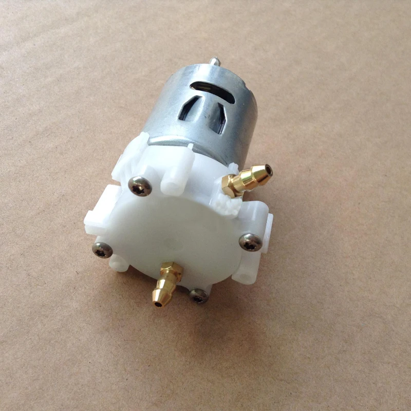 1pc 360 Water Pump 3V-6V Oil Pump Micro Gear Pump Fit with Copper Water Nozzle Parts for RC Boat Motor ESC Water Cooling System
1pc 360 Water Pump 3V-6V Oil Pump Micro Gear Pump Fit with Copper Water Nozzle Parts for RC Boat Motor ESC Water Cooling System