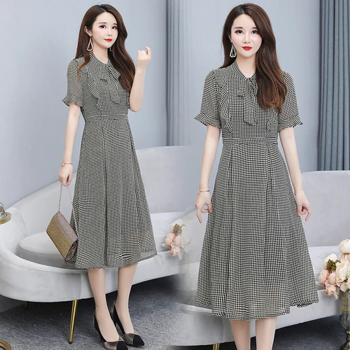 2019 Summer Short Puff Sleeve Bow Office Lady Plaid Dress Women Chiffon A-line Midi Plus Size Woman Clothes High Waist Retro
2019 Summer Short Puff Sleeve Bow Office Lady Plaid Dress Women Chiffon A-line Midi Plus Size Woman Clothes High Waist Retro