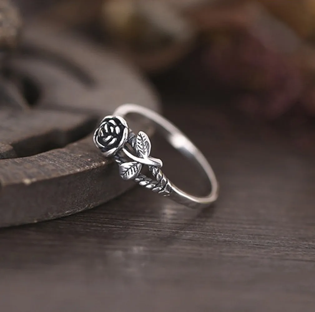 2019 New Fashion Attractive Rings Creative Alloy Rose Ring Retro Ring Wedding Party Women Silver Jewelry Gifts Bague Femme
2019 New Fashion Attractive Rings Creative Alloy Rose Ring Retro Ring Wedding Party Women Silver Jewelry Gifts Bague Femme