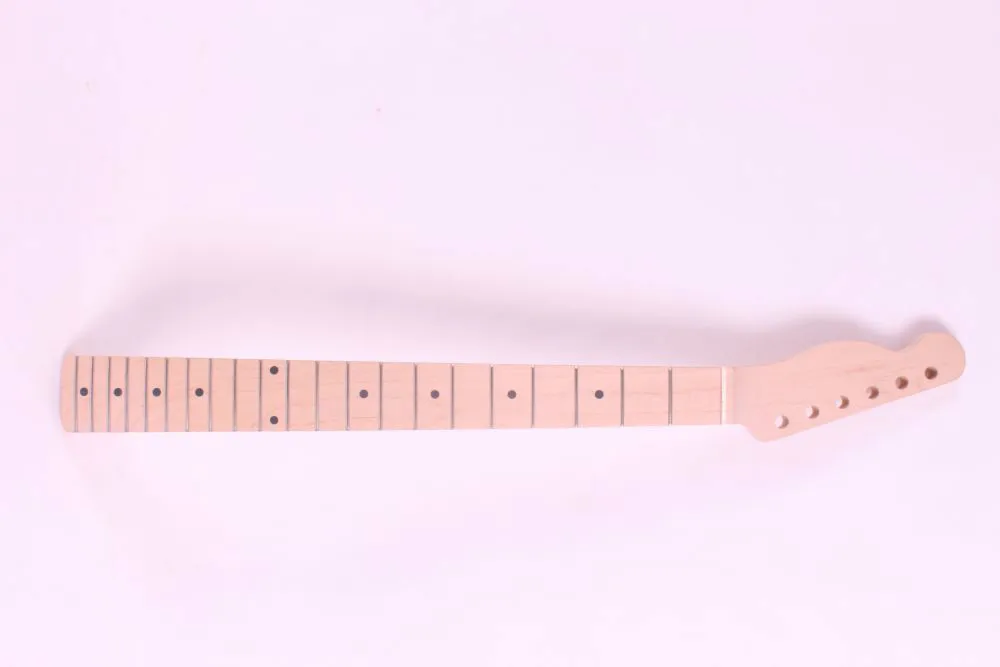 21 frets holt on One electric guitar neck maple wood and maple wood fingerboard 267#
21 frets holt on One electric guitar neck maple wood and maple wood fingerboard 267#