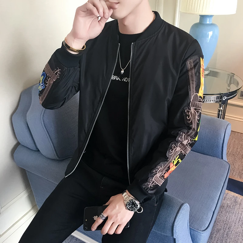 Mens Autumn Embroidery Jackets Fashion Mens Red Jackets Masculina Korean Style Man Streetwear Bomber Jakets of Mens Social Erkek
Mens Autumn Embroidery Jackets Fashion Mens Red Jackets Masculina Korean Style Man Streetwear Bomber Jakets of Mens Social Erkek