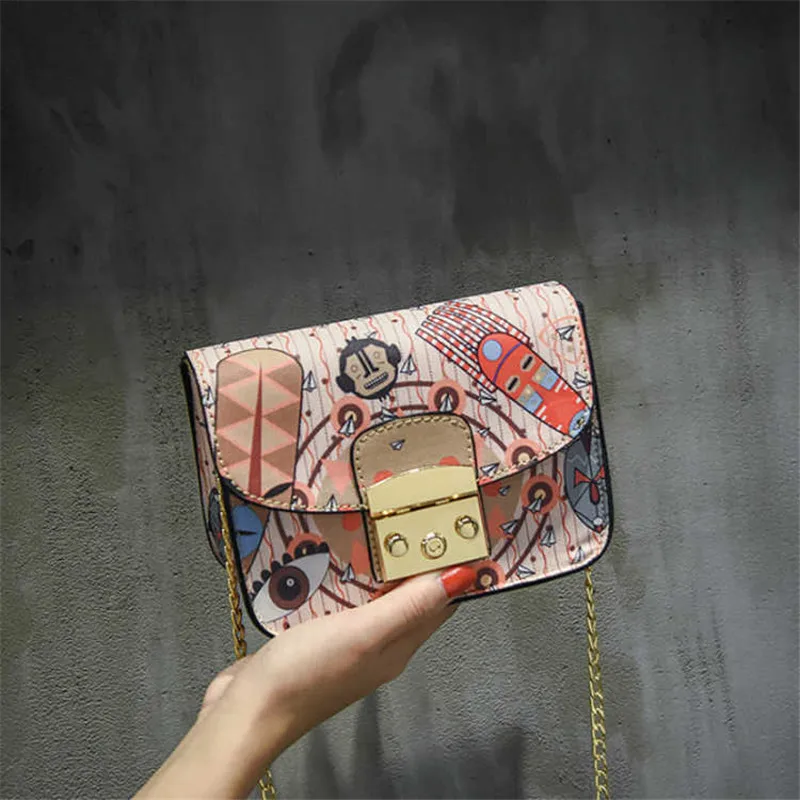 2019 New Women Bags Summer Graffiti Ladies designer handbags high quality chain mini bag women messenger bags for women Clutch
2019 New Women Bags Summer Graffiti Ladies designer handbags high quality chain mini bag women messenger bags for women Clutch