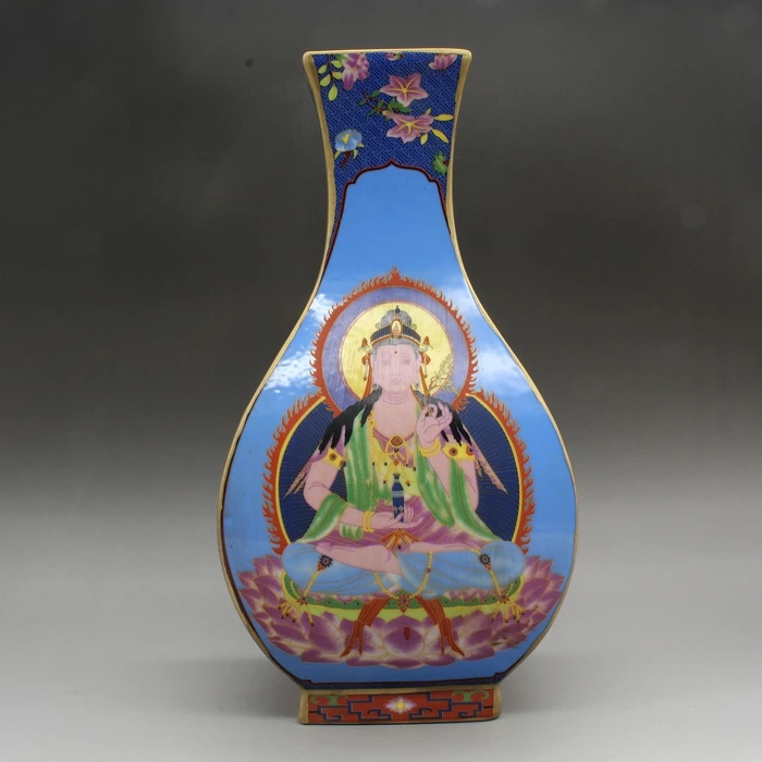 Jingdezhen Antique Enamel Vase Fan Shaped Vases Flowers And Birds Pattern Ancient Ming and Qing Porcelain
Jingdezhen Antique Enamel Vase Fan Shaped Vases Flowers And Birds Pattern Ancient Ming and Qing Porcelain