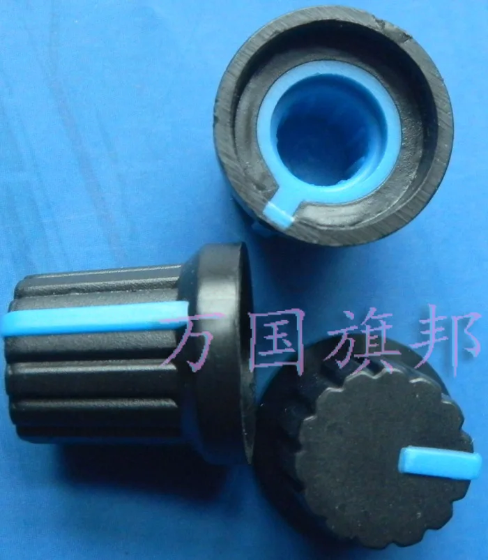 Delivery. Free potentiometer knob environmentally friendly plastic knob high 15MM diameter 15MM black blue
Delivery. Free potentiometer knob environmentally friendly plastic knob high 15MM diameter 15MM black blue