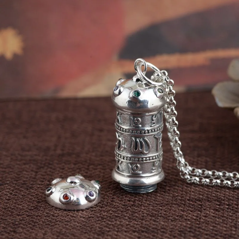 2019 Accented Fairy Alexandrite Emperor Six Words S925 Pendant Thai Antique Style Honk Box Of Scripture Accessories Wholesale
2019 Accented Fairy Alexandrite Emperor Six Words S925 Pendant Thai Antique Style Honk Box Of Scripture Accessories Wholesale