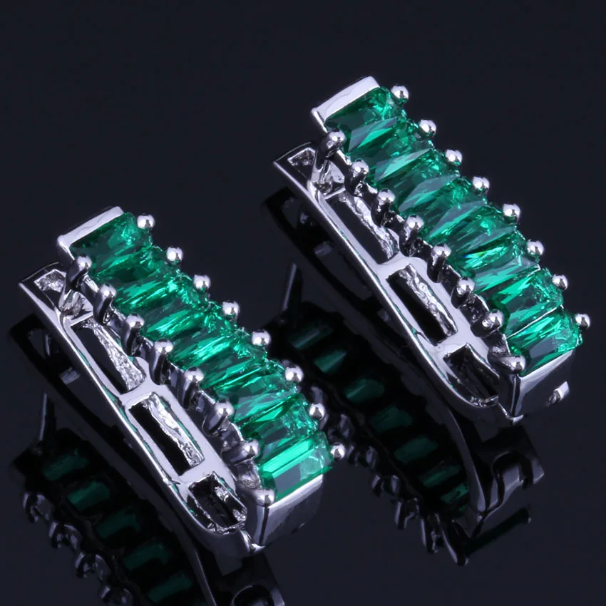 Royal Green Cubic Zirconia 925 Sterling Silver Clip Hoop Huggie Earrings For Women V0945
Royal Green Cubic Zirconia 925 Sterling Silver Clip Hoop Huggie Earrings For Women V0945