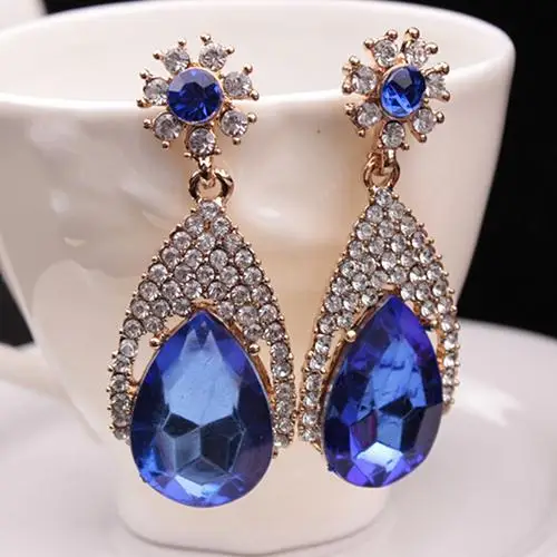 Women Waterdrop Earrings Korean Style Rehinstone Eardrop Charming Jewelry earrings pendants
Women Waterdrop Earrings Korean Style Rehinstone Eardrop Charming Jewelry earrings pendants