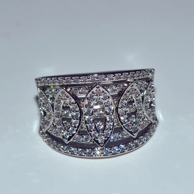 Luxury Female Big Crystal Ring With Zircon Stone Unique Style Silver Wedding Cocktail Ring Promise Engagement Rings For Women
Luxury Female Big Crystal Ring With Zircon Stone Unique Style Silver Wedding Cocktail Ring Promise Engagement Rings For Women