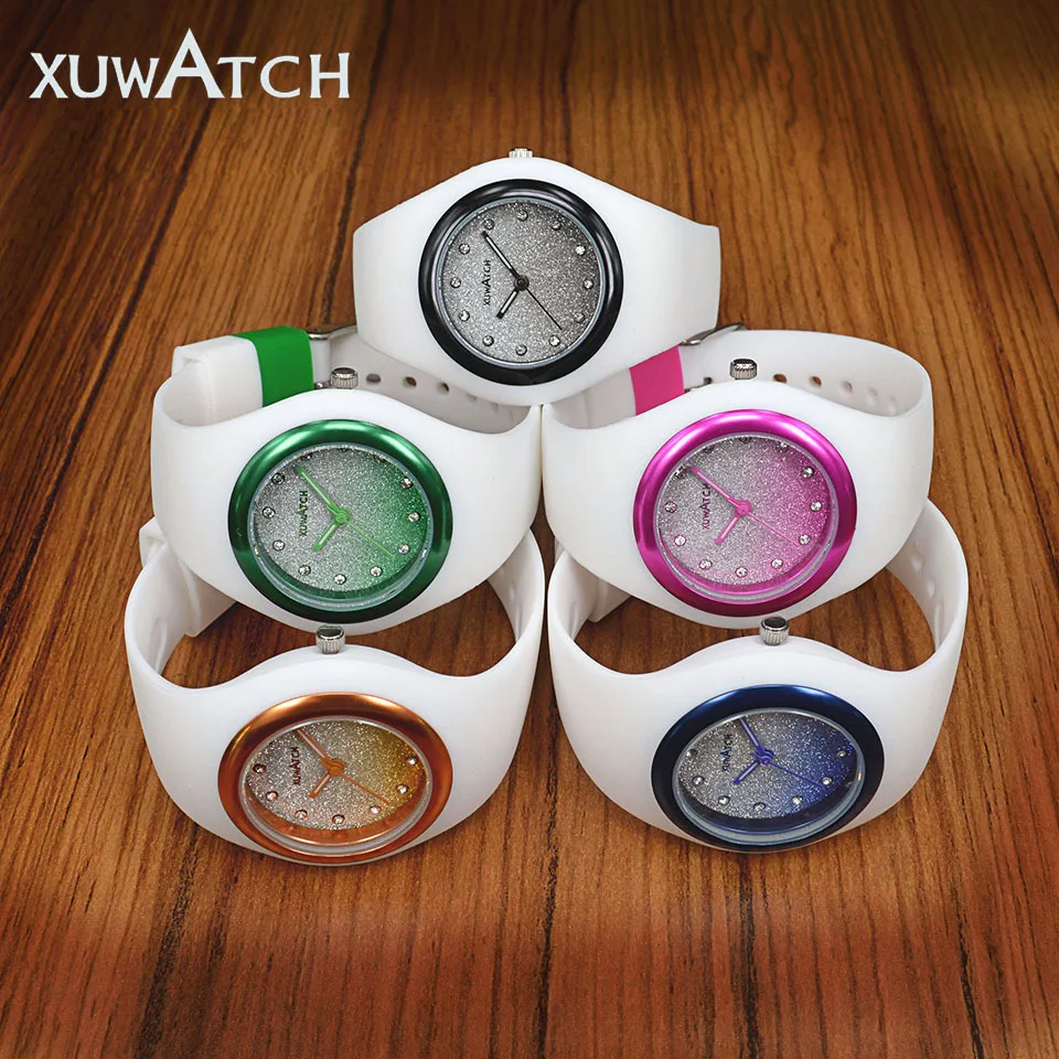 Watch 2019 new aluminum ring silicone quartz watch Female trend gift identification direction watch can be waterproof 050-S
Watch 2019 new aluminum ring silicone quartz watch Female trend gift identification direction watch can be waterproof 050-S