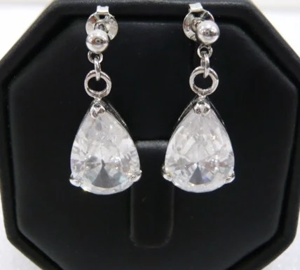 wholesale new design Jewelry white crystal silver plated fashion lucky earrings #507 5.29
wholesale new design Jewelry white crystal silver plated fashion lucky earrings #507 5.29