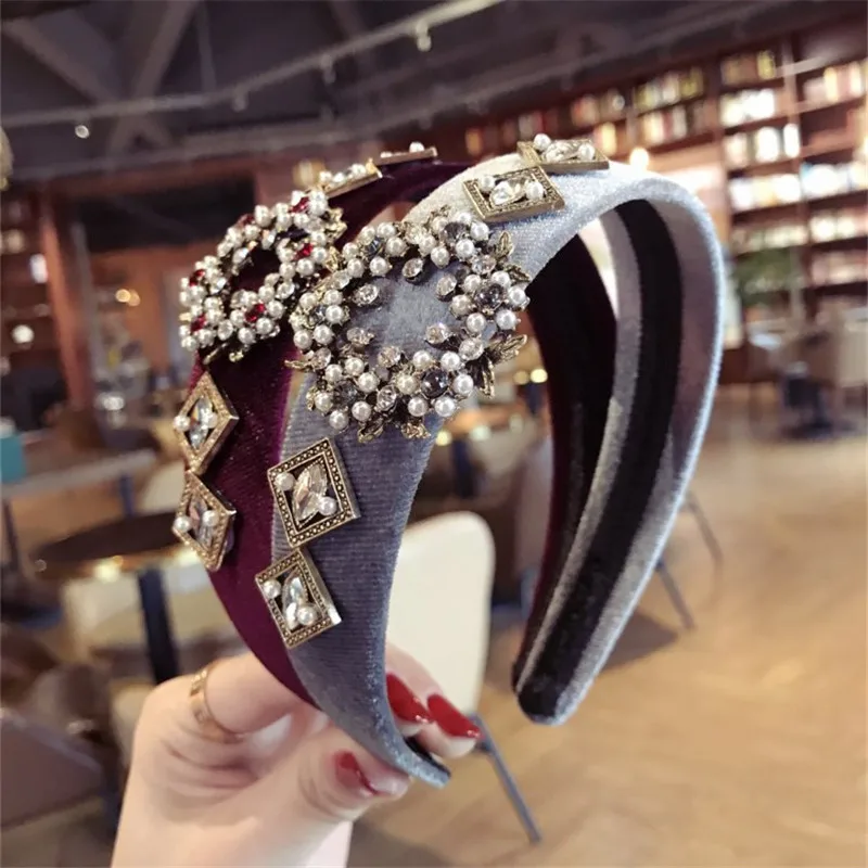 high-end new hair accessories retro temperament diamond super flashing fire board wide-brimmed headband headband ladie
high-end new hair accessories retro temperament diamond super flashing fire board wide-brimmed headband headband ladie