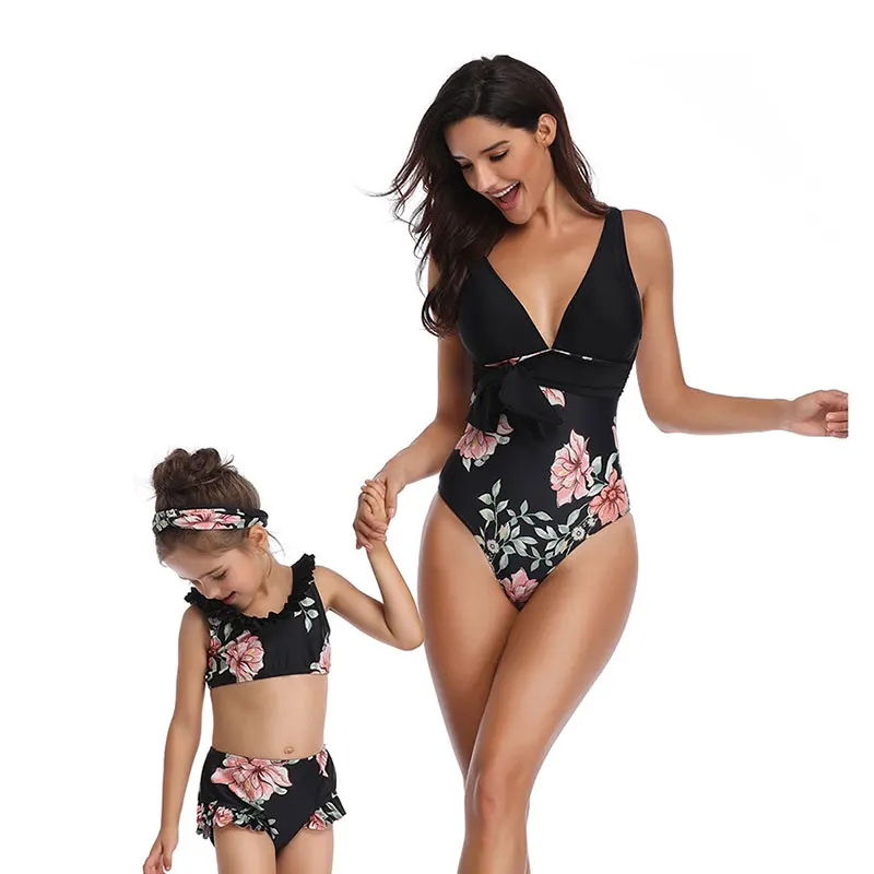 Mother Kids Swimsuit Matching Family Outfits Swimwear Printed Jumpsuit Mom and Daughter Dress Family Look Beach Swimming Clothes
Mother Kids Swimsuit Matching Family Outfits Swimwear Printed Jumpsuit Mom and Daughter Dress Family Look Beach Swimming Clothes