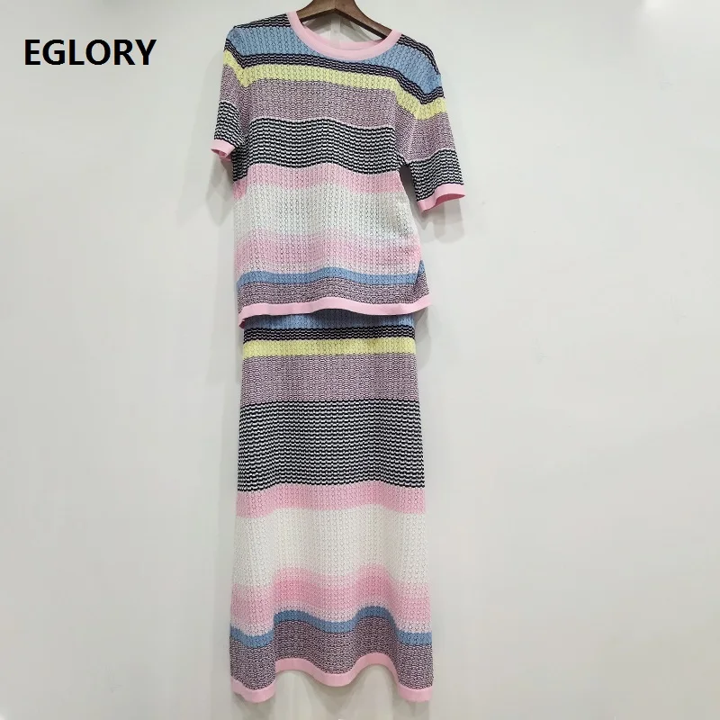 New 2019 Summer Autumn Fashion Sweater Suits Women Striped Knitted Pullovers+Mid-Calf Knitting Skirt Suit Sets Casual Knitwear
New 2019 Summer Autumn Fashion Sweater Suits Women Striped Knitted Pullovers+Mid-Calf Knitting Skirt Suit Sets Casual Knitwear