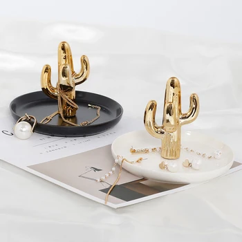Elk Cactus Flamingo Jewelry Plate Modern Ceramic Jewelry Tray Gold Animal Storage Plate Living Room Ornaments Creative Ornaments
Elk Cactus Flamingo Jewelry Plate Modern Ceramic Jewelry Tray Gold Animal Storage Plate Living Room Ornaments Creative Ornaments